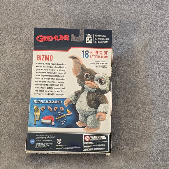BST AXN Gremlins Gizmo Action Figure Holiday Edition New - Picture 5 of 7